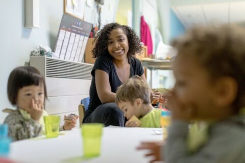 L'aide pour l’emploi d’un assistant maternel