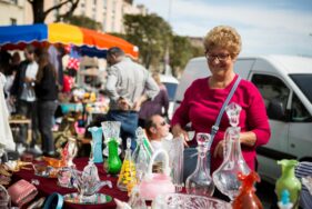 Vide grenier au Kremlin-Bicêtre - Agrandir l'image, fenêtre modale